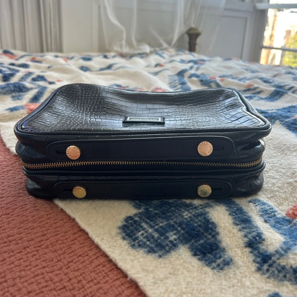 RARE Otis Batterbee Black Croc Carry On Toiletry Case Dopp Kit Travel Makeup Bag